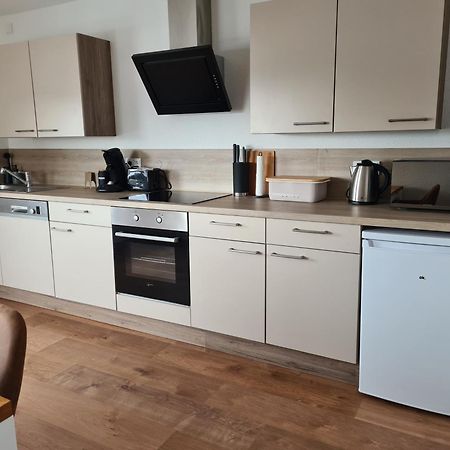 Ferienwohnung In Erftstadt 2 Min Fusslaeufig Zum Bahnhof, Phantasialand, Koeln, Koeln Messe, Eifel Екстер'єр фото